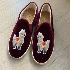 Soludos Velvet Llama Sneaker